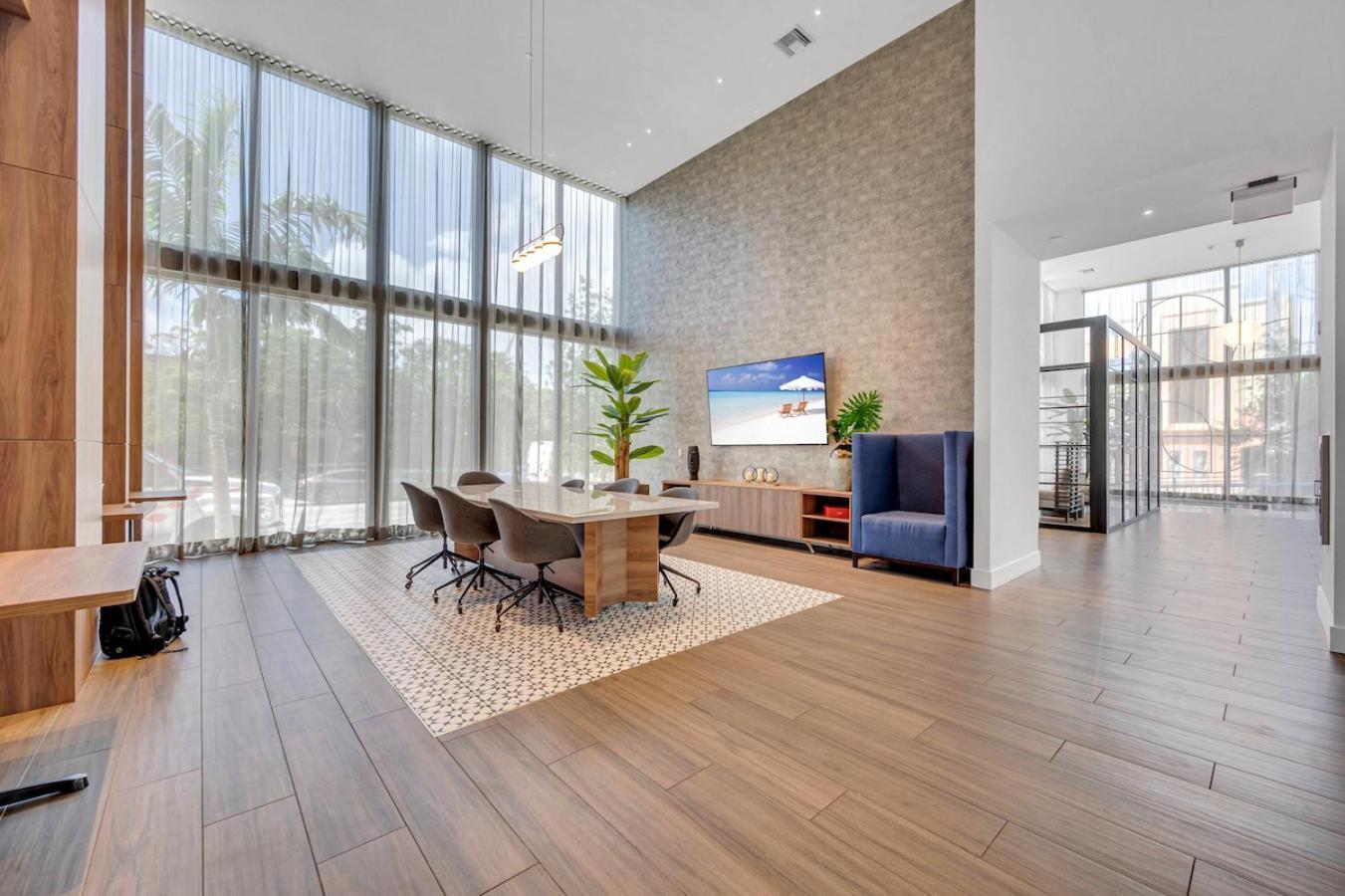 Modern Unit In The Heart Of Downtown Miami With Free Parking Apartman Kültér fotó