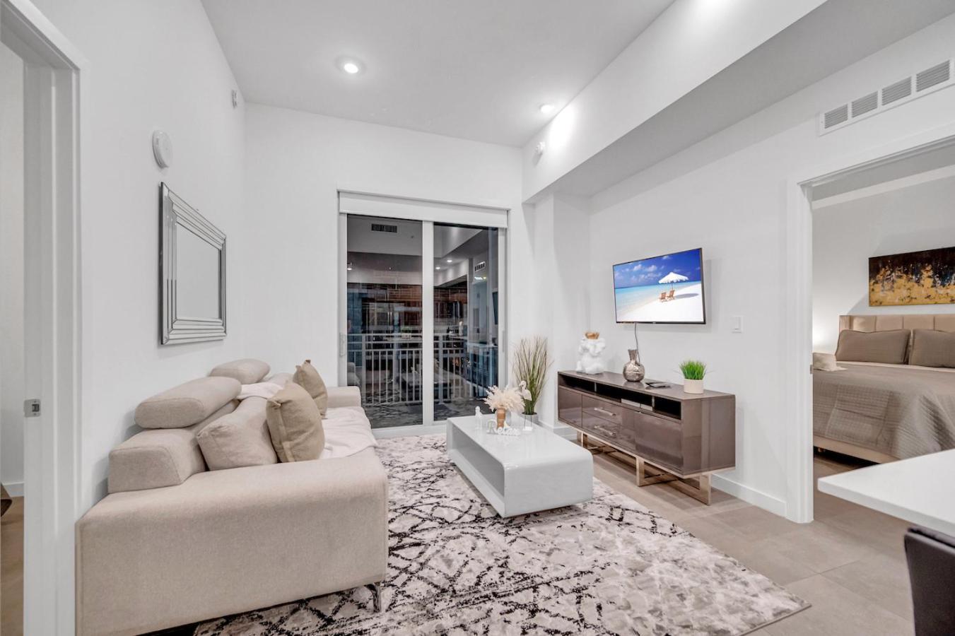 Modern Unit In The Heart Of Downtown Miami With Free Parking Apartman Kültér fotó
