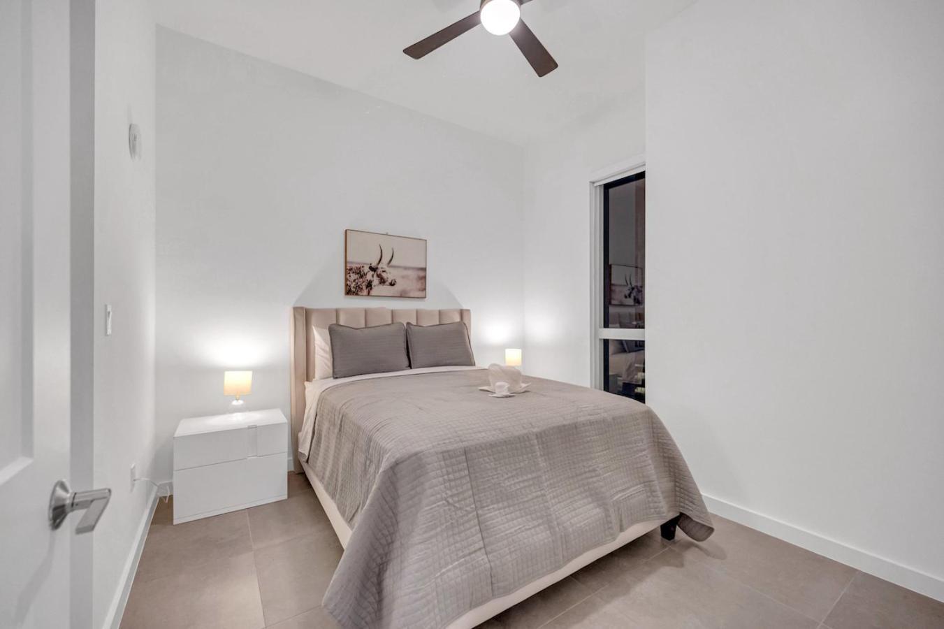 Modern Unit In The Heart Of Downtown Miami With Free Parking Apartman Kültér fotó